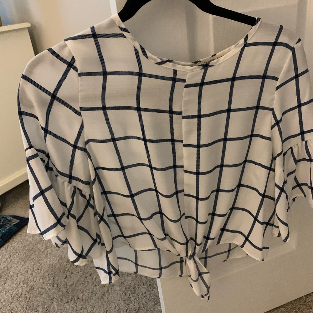 Blue and white patterned top